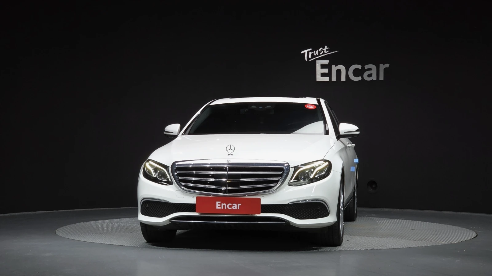 Mercedes-Benz E 300 2.0 Turbo, снимка 3 - Автомобили и джипове - 55476695