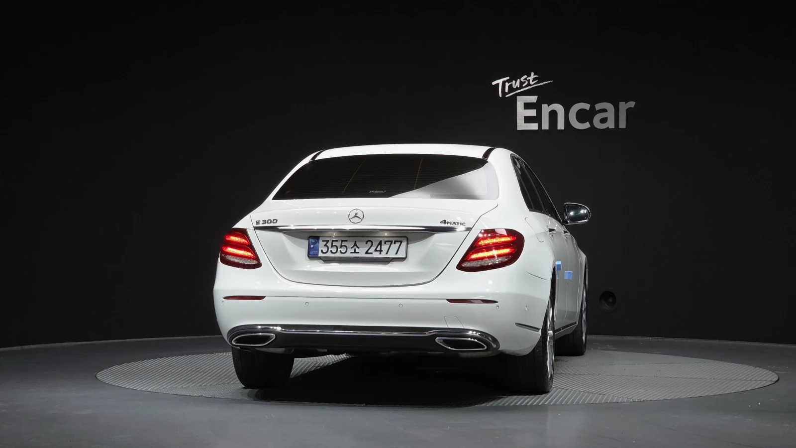 Mercedes-Benz E 300 2.0 Turbo, снимка 4 - Автомобили и джипове - 55476695
