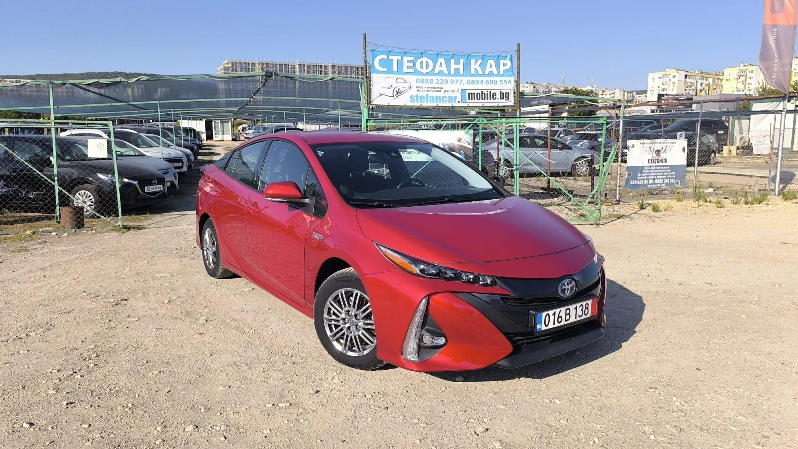 Toyota Prius Prime 1.8, снимка 2 - Автомобили и джипове - 55885068