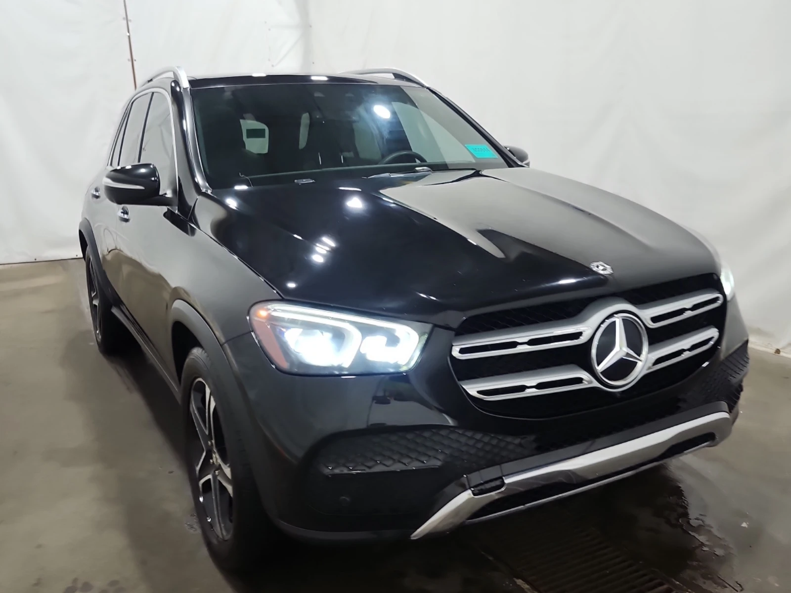 Mercedes-Benz GLE 450 / Distronic / 360 / Burmester / Carfax / Автокреди, снимка 2 - Автомобили и джипове - 55993347