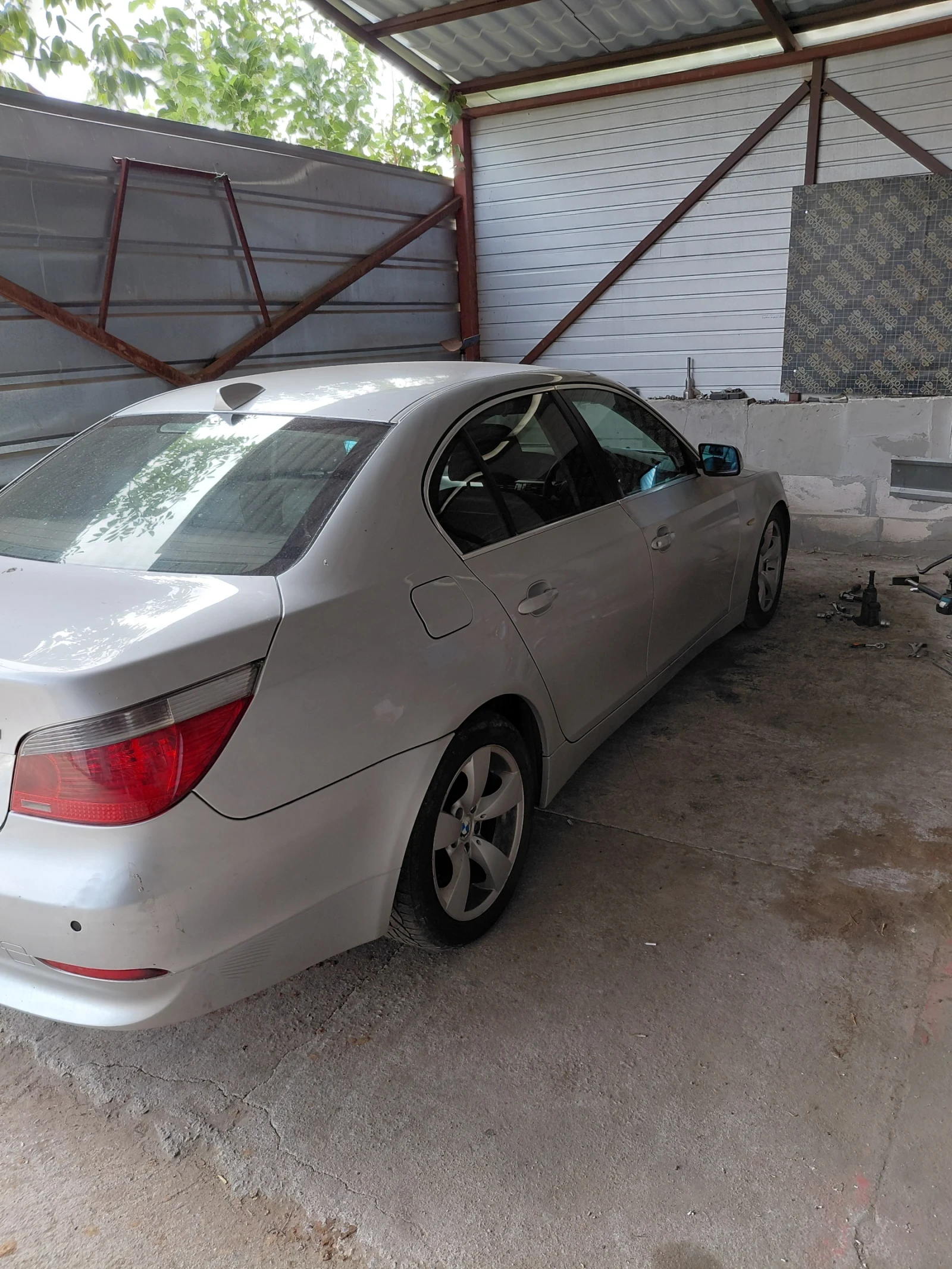 BMW 530