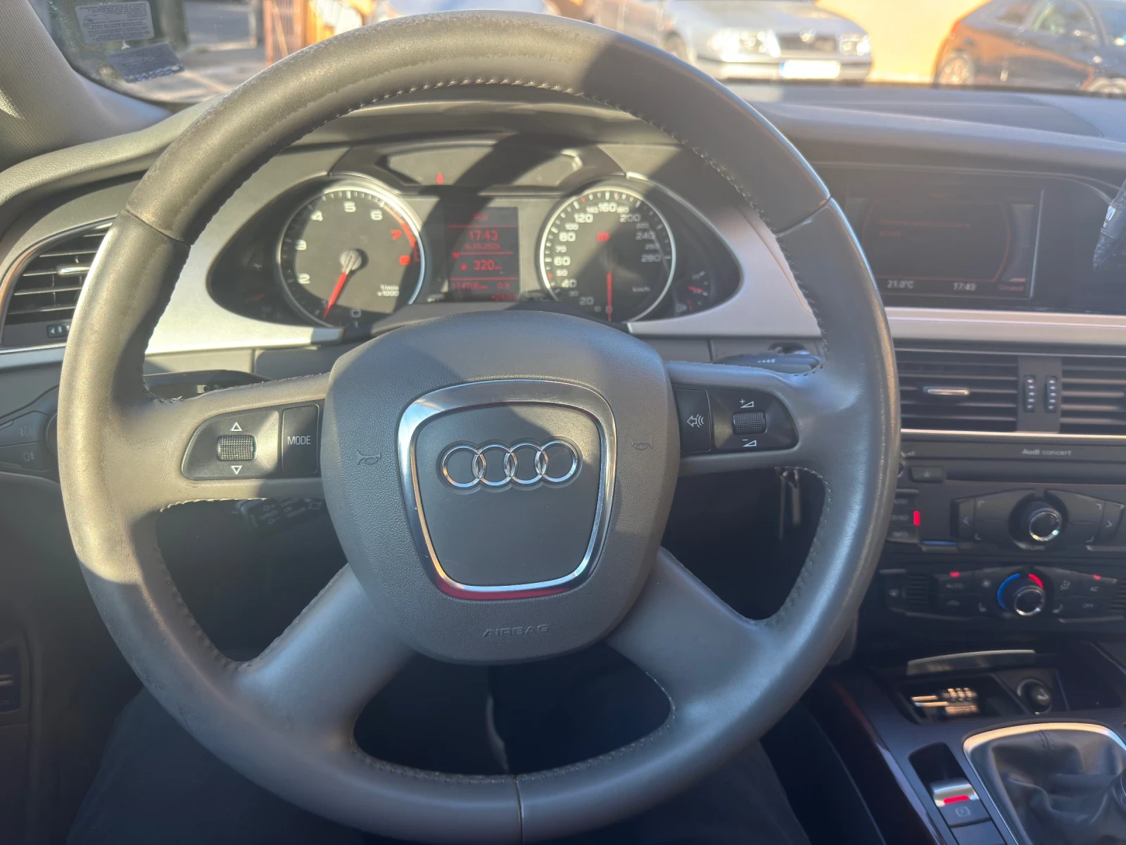 Audi A4 B8 1.8 TFSI, снимка 8 - Автомобили и джипове - 56376901