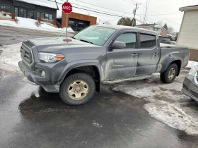 Toyota Tacoma 4WD Double Cab | ПОДГРЕВИ | LANE ASSIST | CARFAX, снимка 2