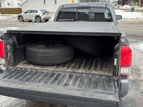 Toyota Tacoma 4WD Double Cab | ПОДГРЕВИ | LANE ASSIST | CARFAX, снимка 14