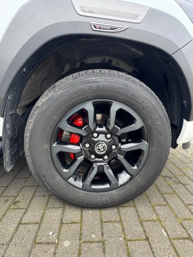 Toyota Hilux Ivincible - 35000 € / 68454.05 лв. - 20840087 10