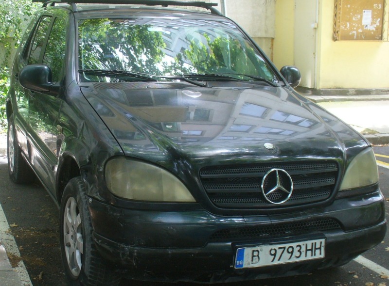 Mercedes-Benz ML 230 БЕНЗИН и ГАЗ/LPG, снимка 4 - Автомобили и джипове - 46144359