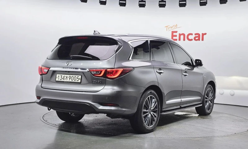 Infiniti QX60 3.5 Awd, снимка 2 - Автомобили и джипове - 52537821