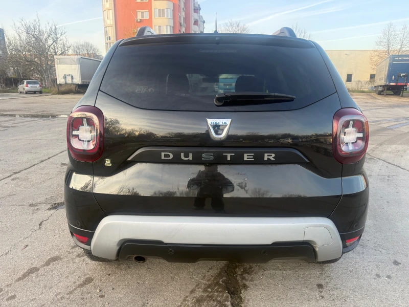 Dacia Duster 1.6 АГУ, снимка 8 - Автомобили и джипове - 52727513