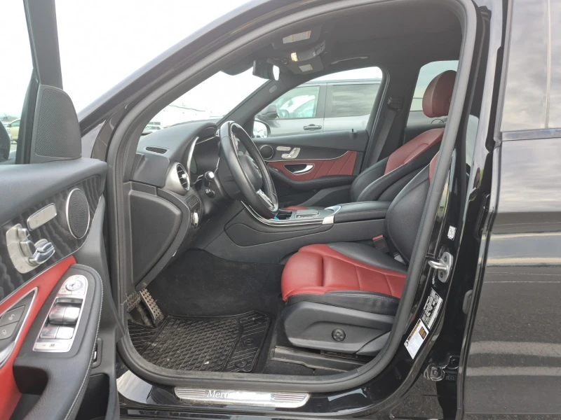 Mercedes-Benz GLC 300 * * CARFAX * * АВТО КРЕДИТ * * , снимка 7 - Автомобили и джипове - 52937400