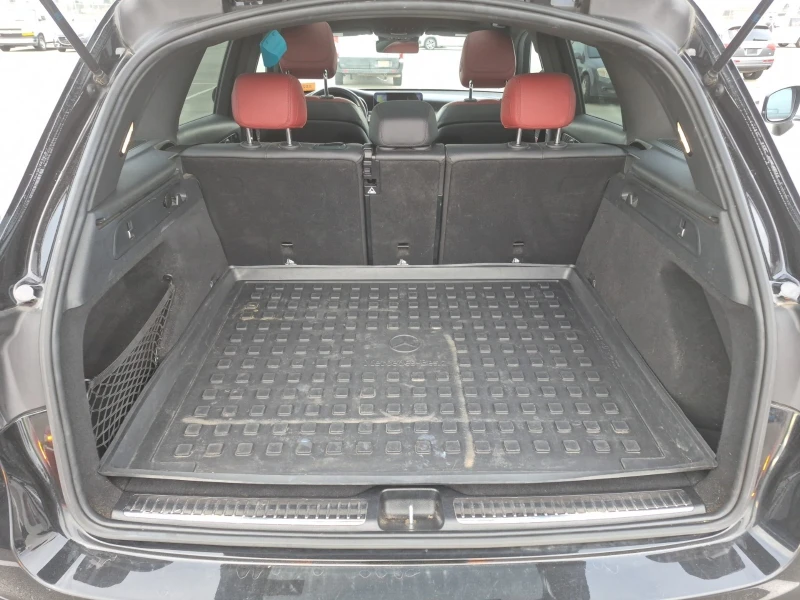 Mercedes-Benz GLC 300 * * CARFAX * * АВТО КРЕДИТ * * , снимка 15 - Автомобили и джипове - 52937400