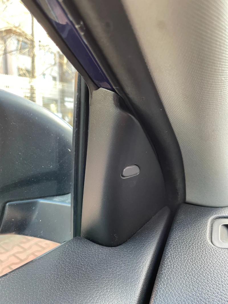 Nissan Qashqai 1.2 TEKNA+ * 156000 КМ * ПЪЛНА СЕРВИЗНА ИСТОРИЯ, снимка 10 - Автомобили и джипове - 52942246