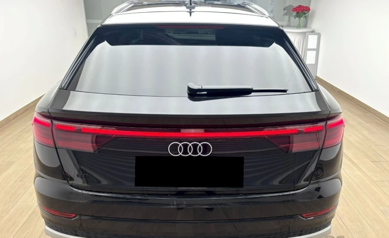 Audi Q8 55 TFSI Quattro, снимка 3 - Автомобили и джипове - 53281572