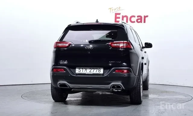 Jeep Cherokee AWD* LIMITED* 100к км* ОБДУХ* ПОДГРЕВ* ПАНО* м.Точ, снимка 4 - Автомобили и джипове - 56318944