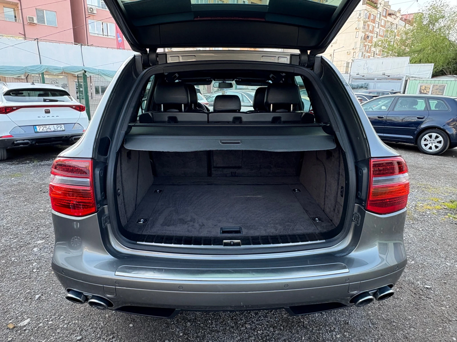 Porsche Cayenne 4.8I= 385HP= ПОДГРЯВАНЕ= BOSE= TOP= НАВИГАЦИЯ=  - изображение 4