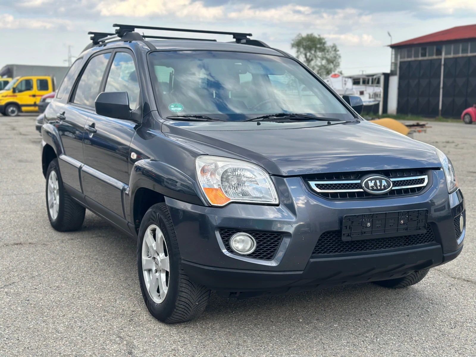 Kia Sportage 2.7 Автоматик Facelift Газ - изображение 2