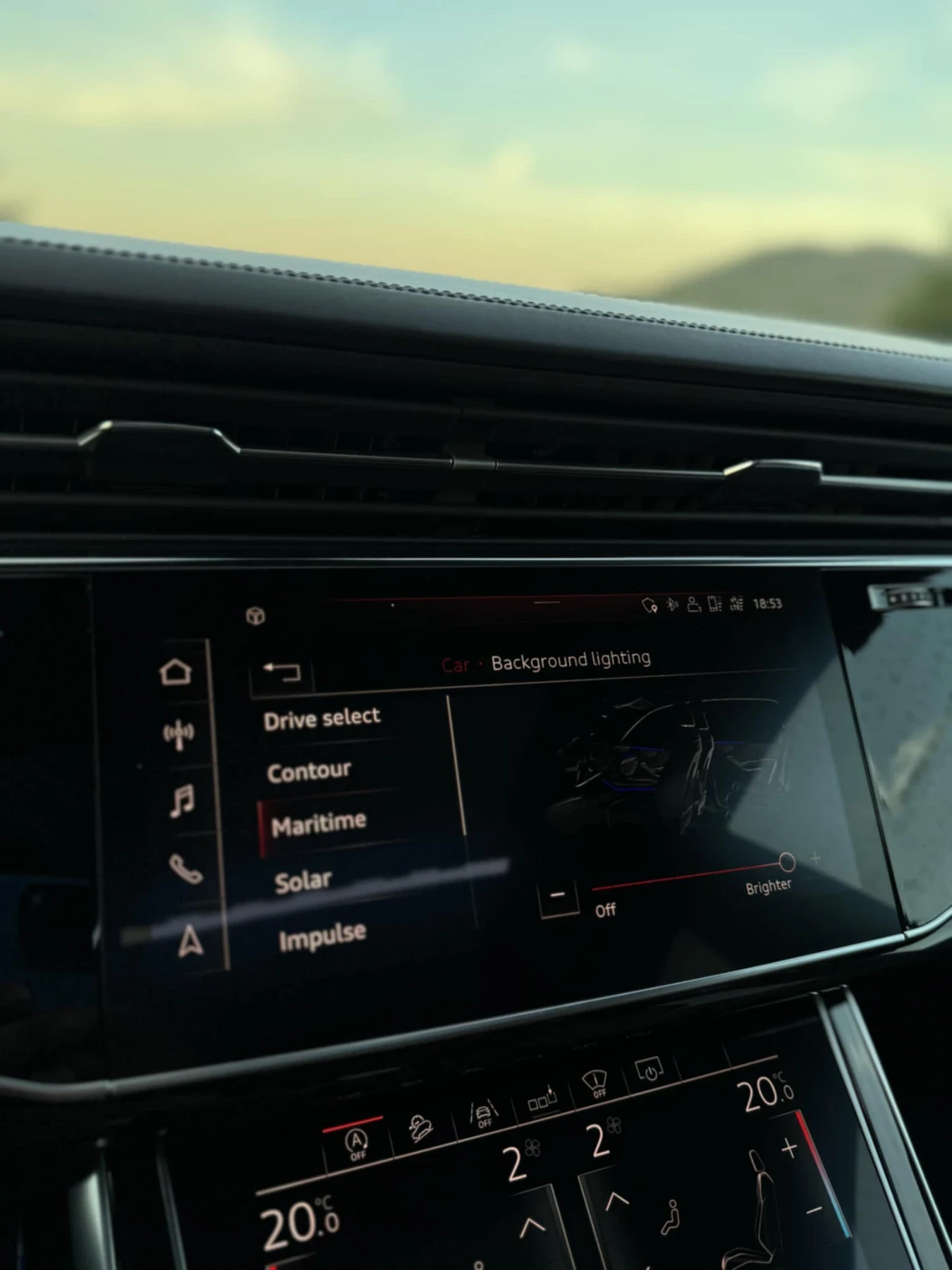 Audi Q8 S line - изображение 6