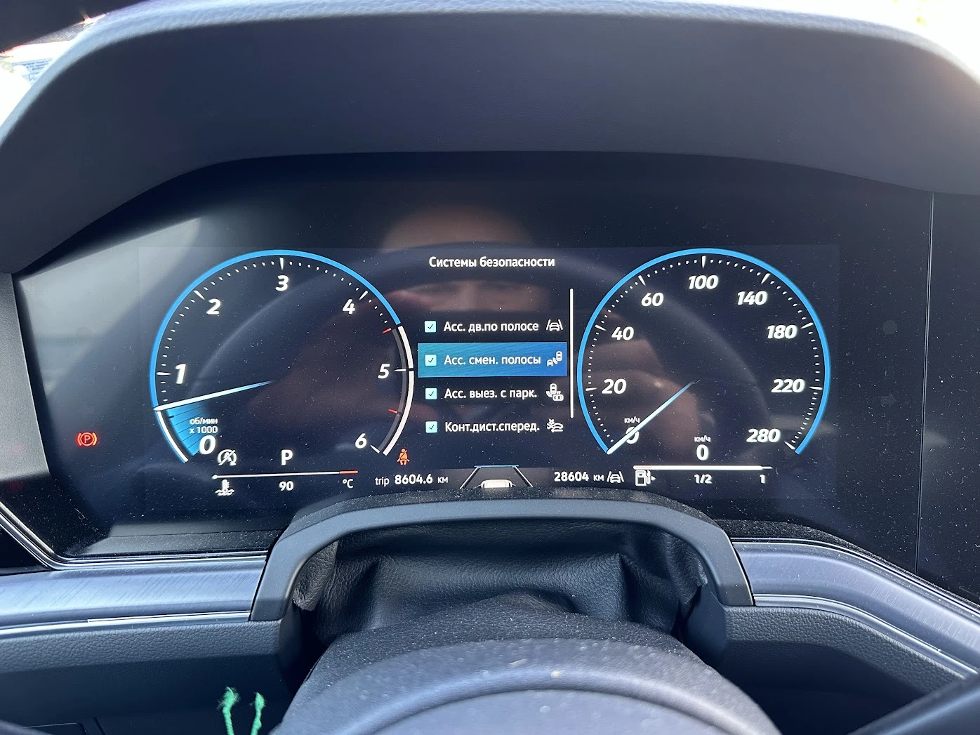 VW Touareg R-Line 3.0TDI 4Motion - изображение 9