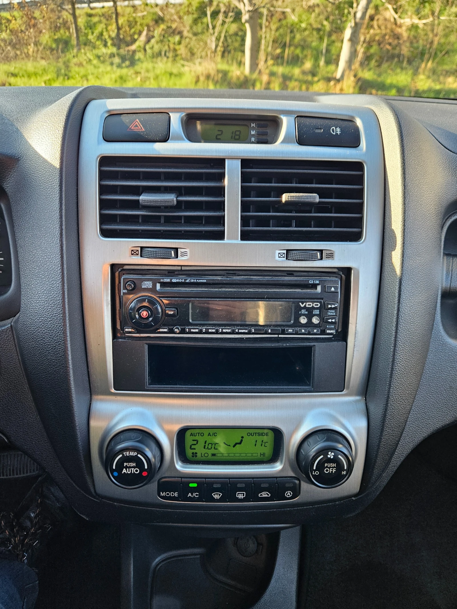 Kia Sportage 2, 0 CRDI 4x4 - изображение 9