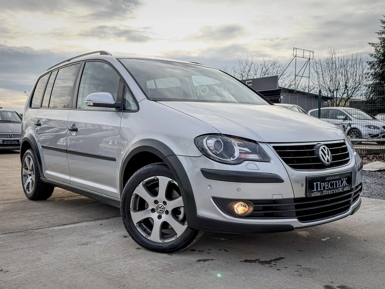 VW Tiguan 2.0TDI - DSG - 4x4 -  TRACK & AVENUE - DYNAUDIO | Mobile.bg � ����������� 3