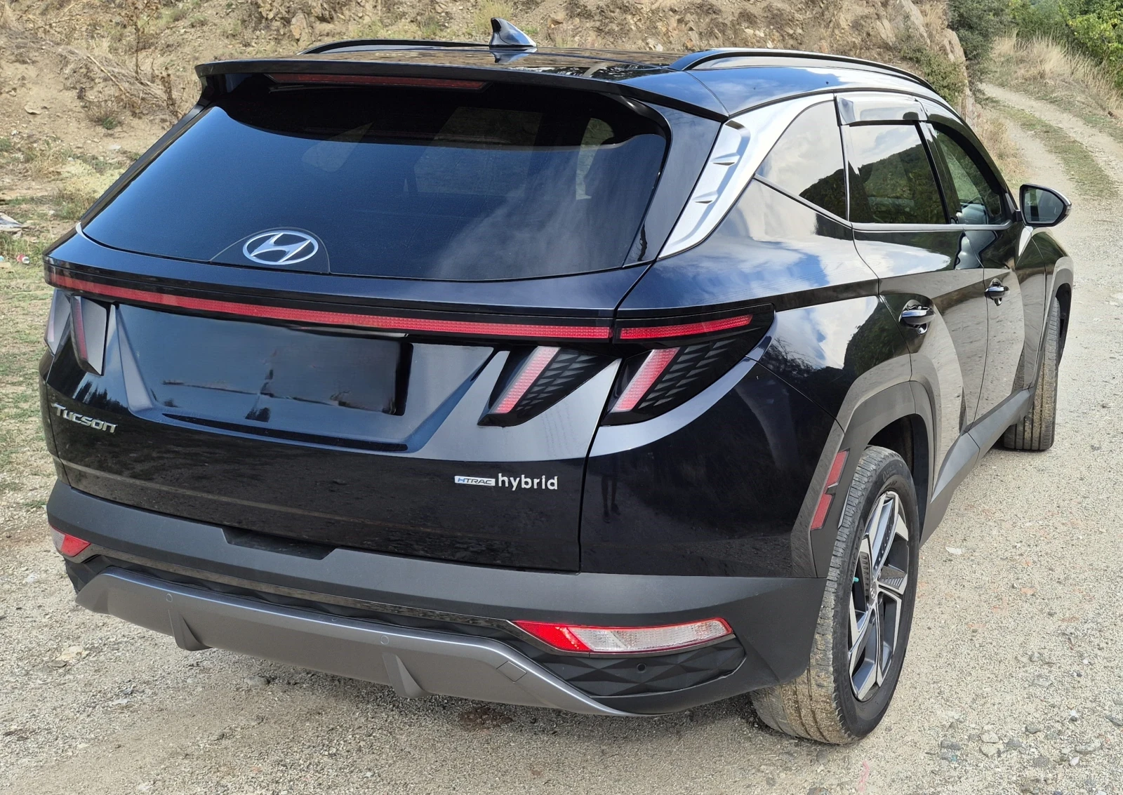 Hyundai Tucson Hybrid AWD Luxury 2022 - изображение 3