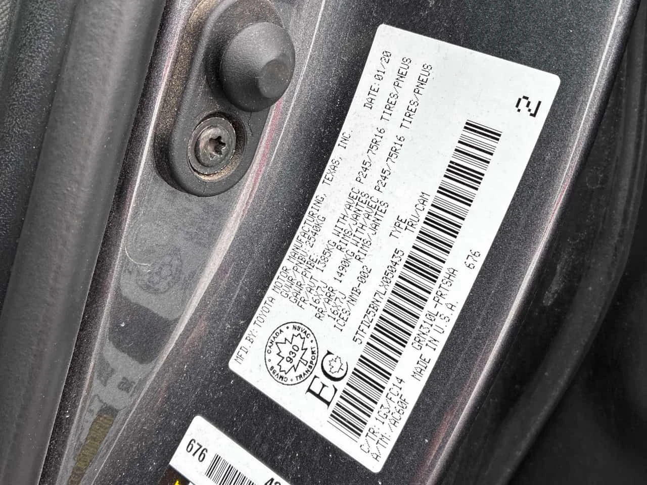 Toyota Tacoma 4WD Double Cab | ПОДГРЕВИ | LANE ASSIST | CARFAX, снимка 17 - Автомобили и джипове - 53751583