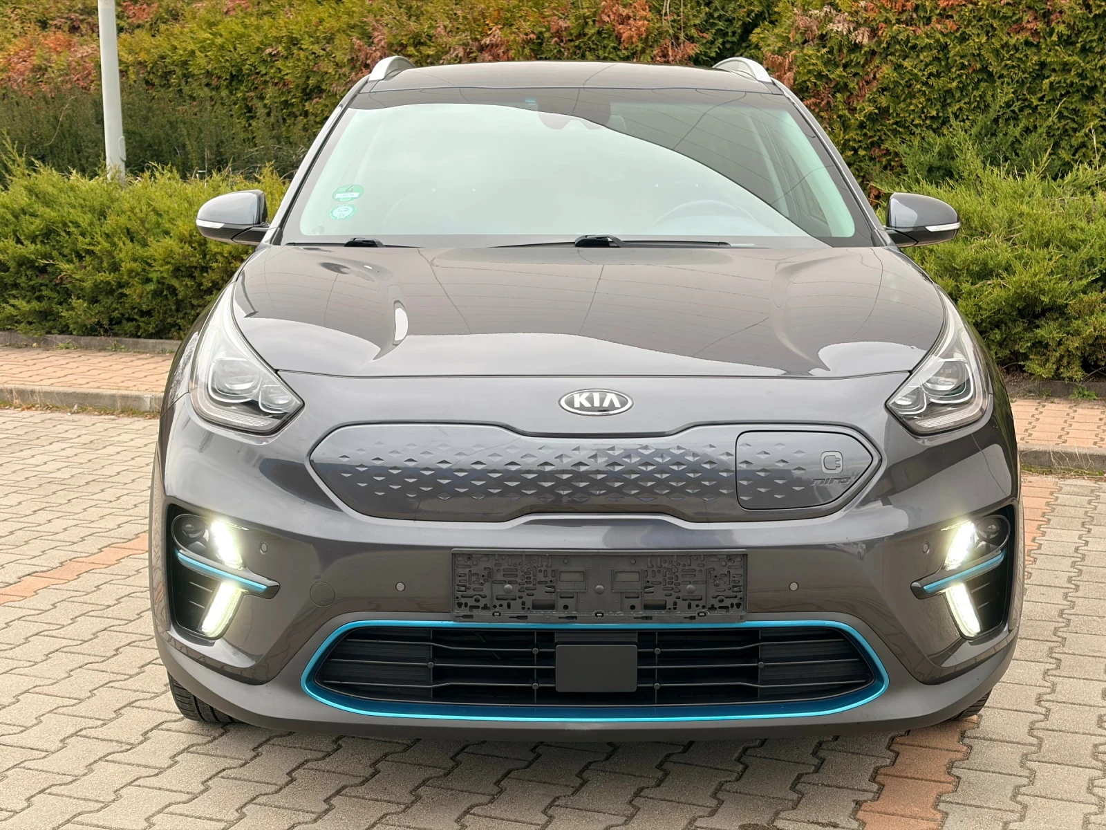 Kia Niro FACELIFT!!! EX PREMIUM! 64KW 204pc AMBIENT!100%SOH, снимка 3 - Автомобили и джипове - 53890464