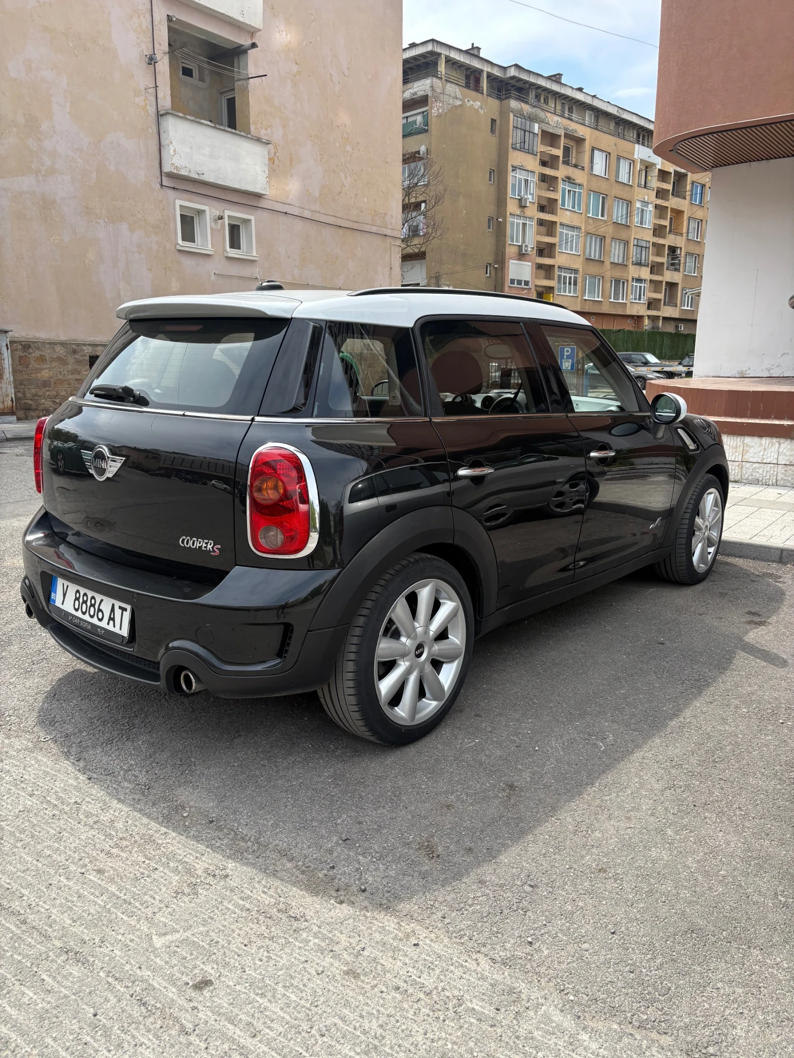 Mini Countryman 1.6i Countryman S-ALL4 , снимка 3 - Автомобили и джипове - 54286604