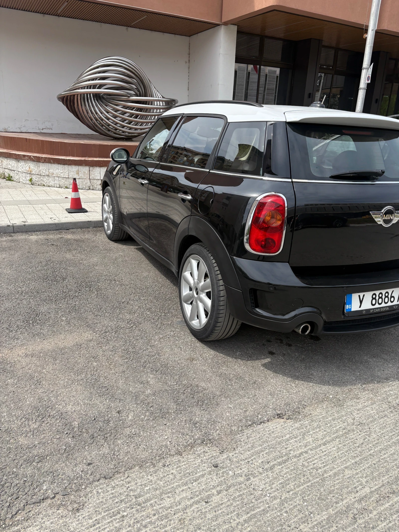 Mini Countryman 1.6i Countryman S-ALL4 , снимка 5 - Автомобили и джипове - 54286604