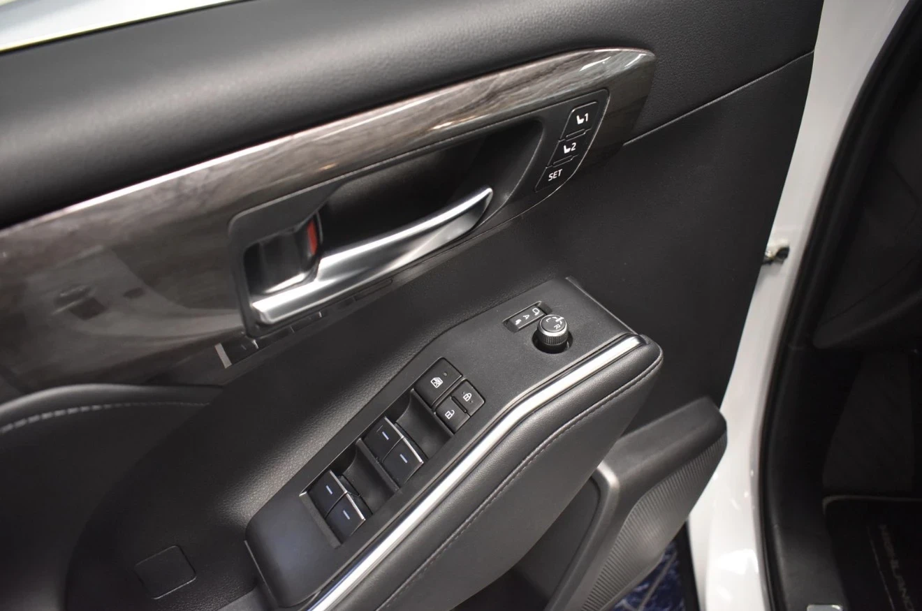 Toyota Highlander Platinum 6+ 1, снимка 8 - Автомобили и джипове - 54660738