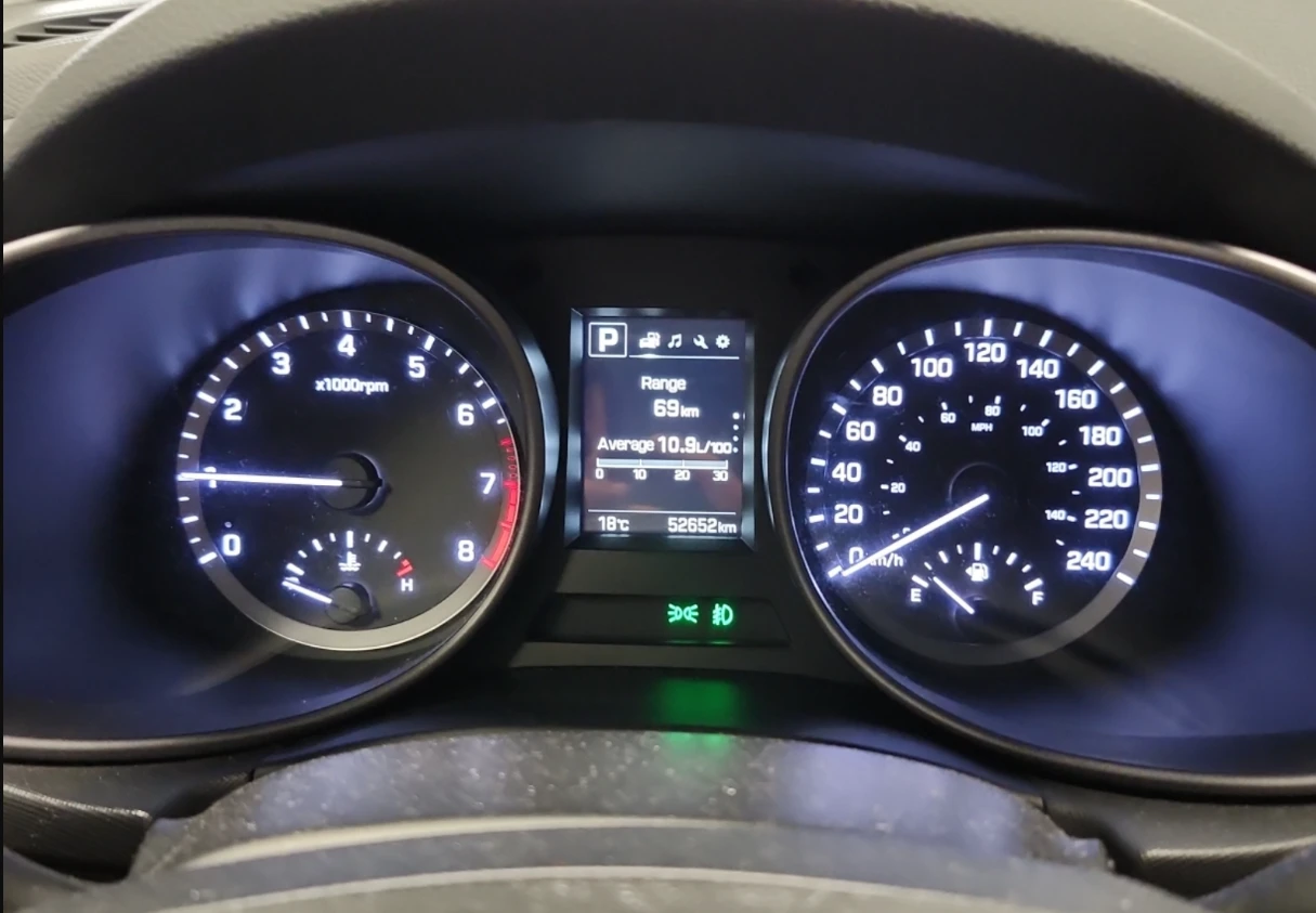 Hyundai Santa fe * AWD* Sport* 52k km* Сервизна история* , снимка 9 - Автомобили и джипове - 55224904