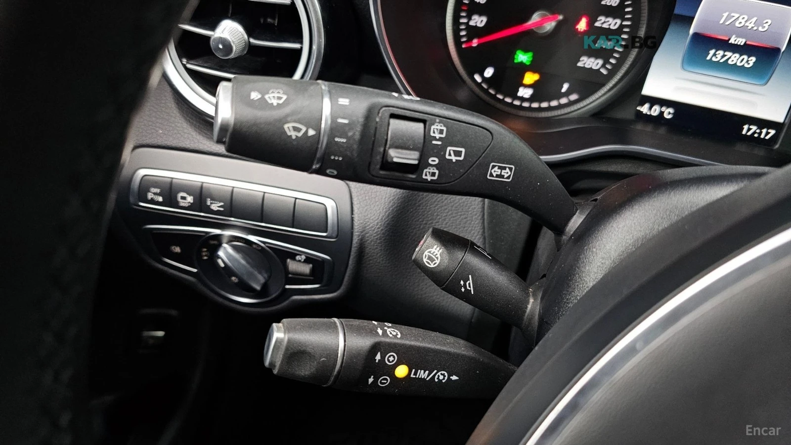 Mercedes-Benz GLC 300 AMG 4MATIC* HUD* 360* КОЖА* НАВИ* ПАНО, снимка 13 - Автомобили и джипове - 55820561