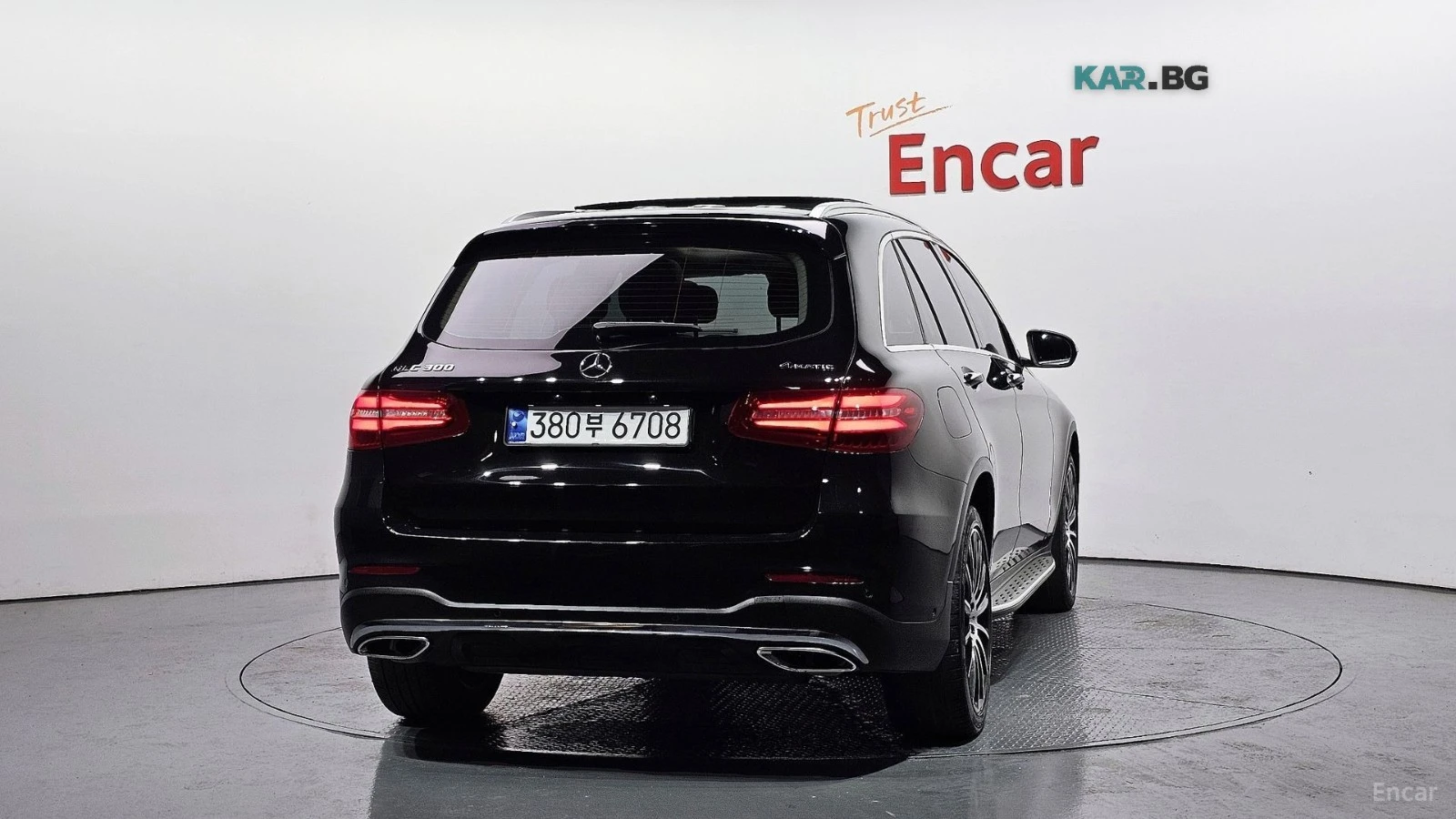 Mercedes-Benz GLC 300 AMG 4MATIC* HUD* 360* КОЖА* НАВИ* ПАНО, снимка 4 - Автомобили и джипове - 55820561