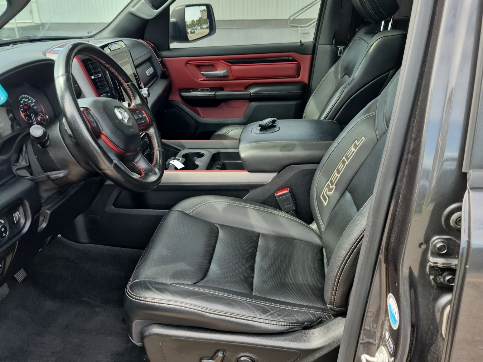 Dodge RAM 1500 4WD Rebel* Подгрев* Камера* Пано* , снимка 6 - Автомобили и джипове - 56120630