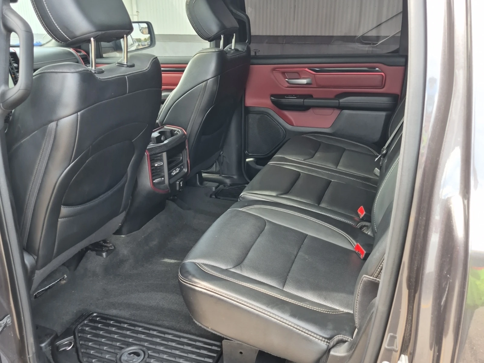 Dodge RAM 1500 4WD Rebel* Подгрев* Камера* Пано* , снимка 11 - Автомобили и джипове - 56120630