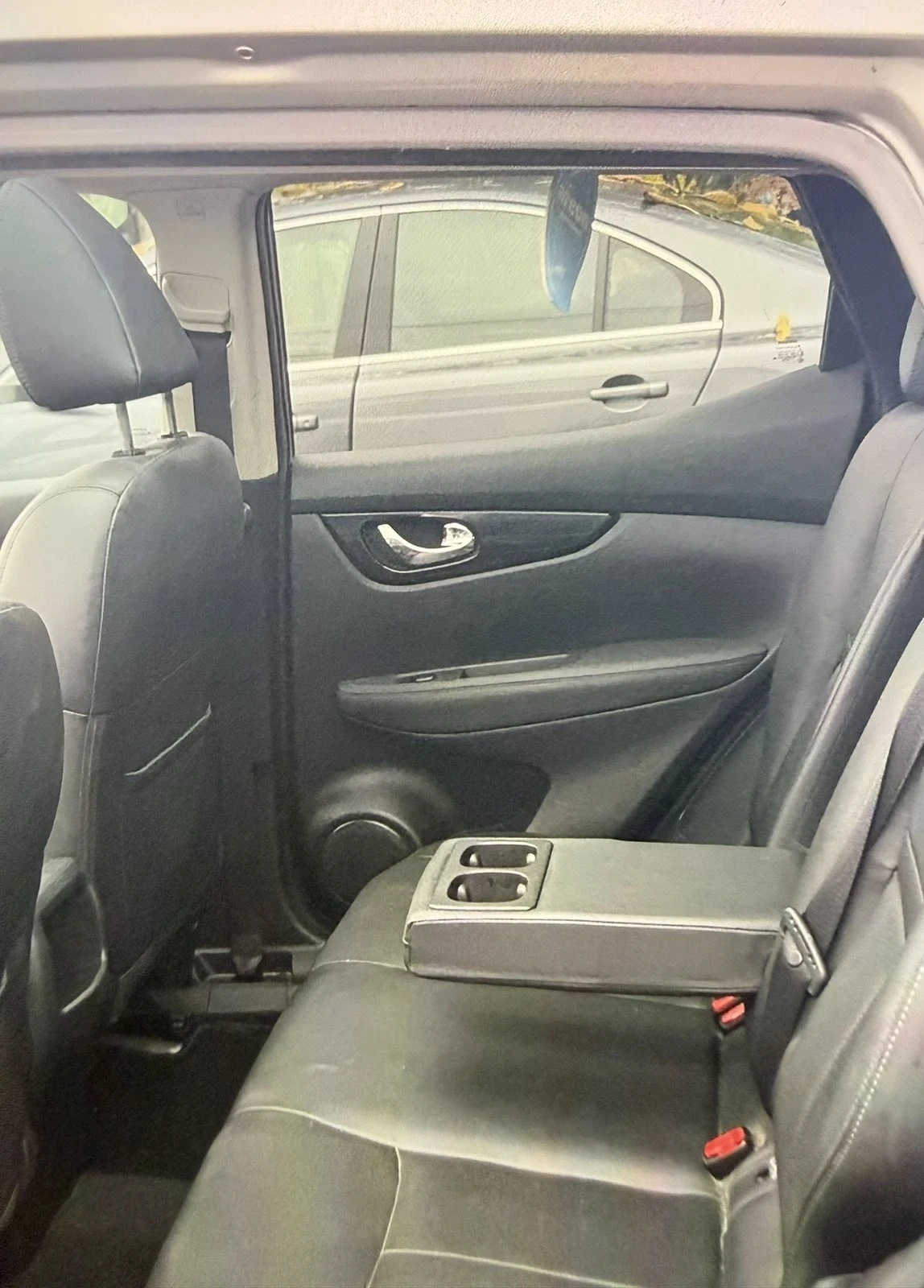 Nissan Qashqai, снимка 9 - Автомобили и джипове - 56749817