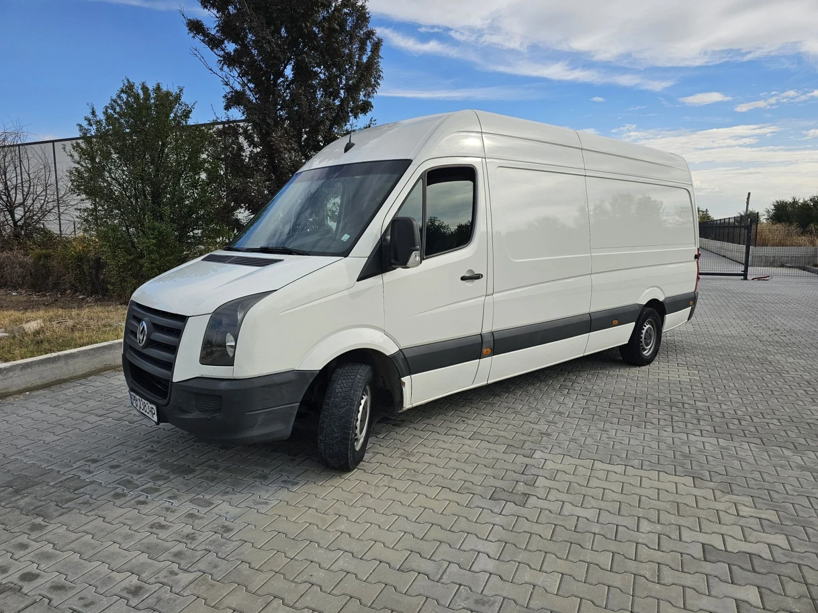 VW Crafter 2.5tdi, снимка 2 - Бусове и автобуси - 56528444
