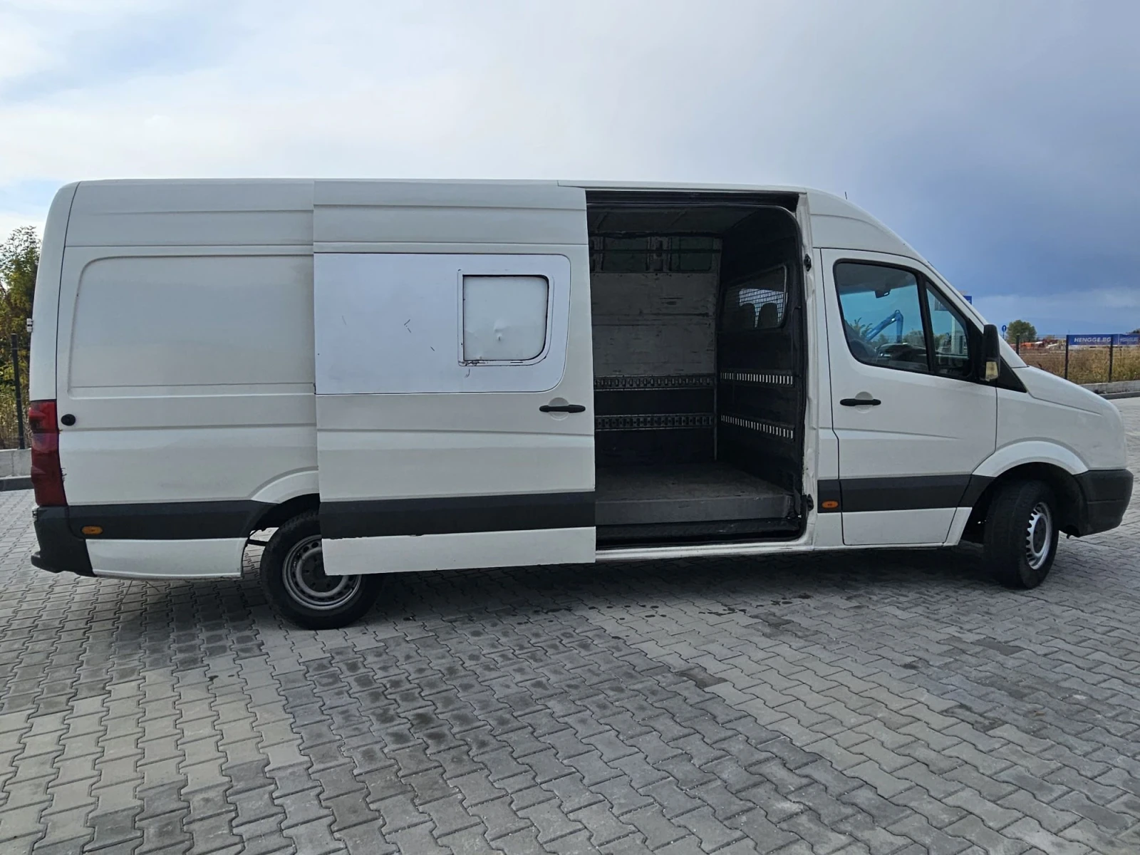 VW Crafter 2.5tdi, снимка 6 - Бусове и автобуси - 56528444