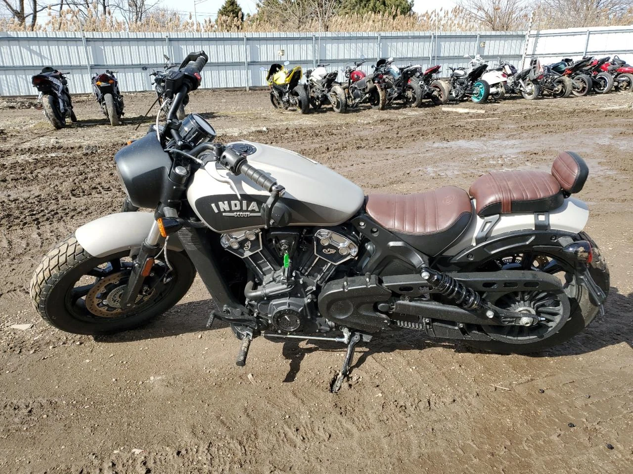 Indian Scout BOBBER - изображение 3