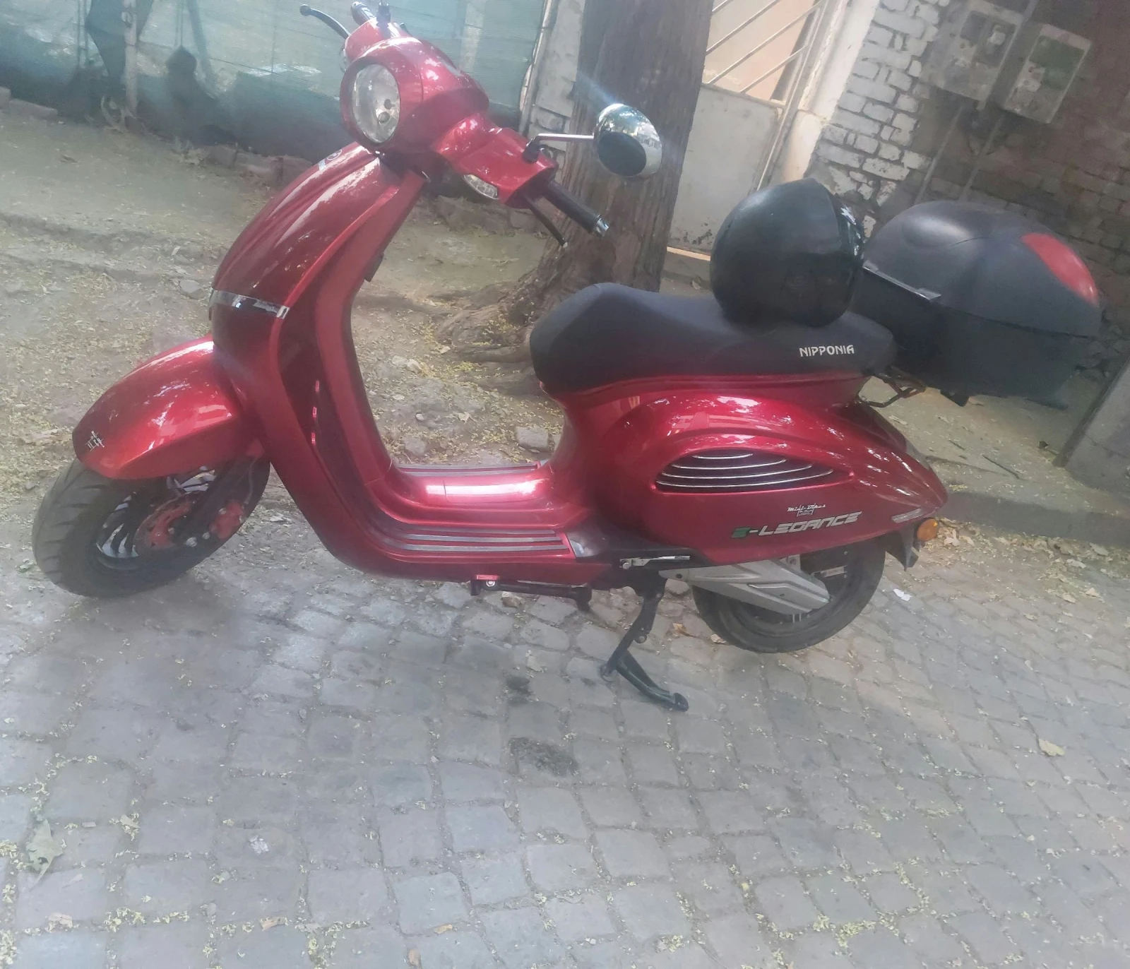 Vespa 50 Електрически li ion - изображение 2