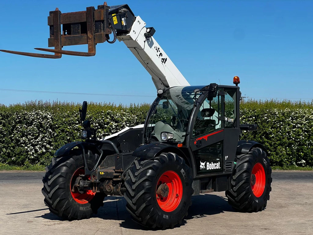 Телескопичен товарач Bobcat TL34.65HF, снимка 2 - Селскостопанска техника - 56328522