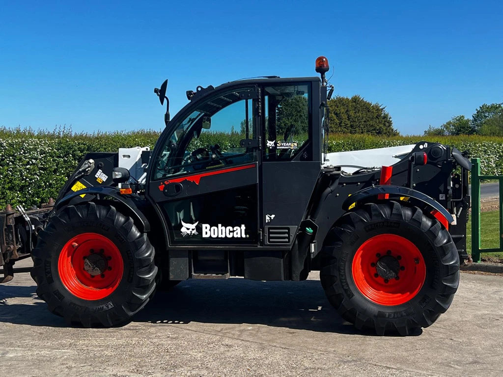 Телескопичен товарач Bobcat TL34.65HF, снимка 3 - Селскостопанска техника - 56328522