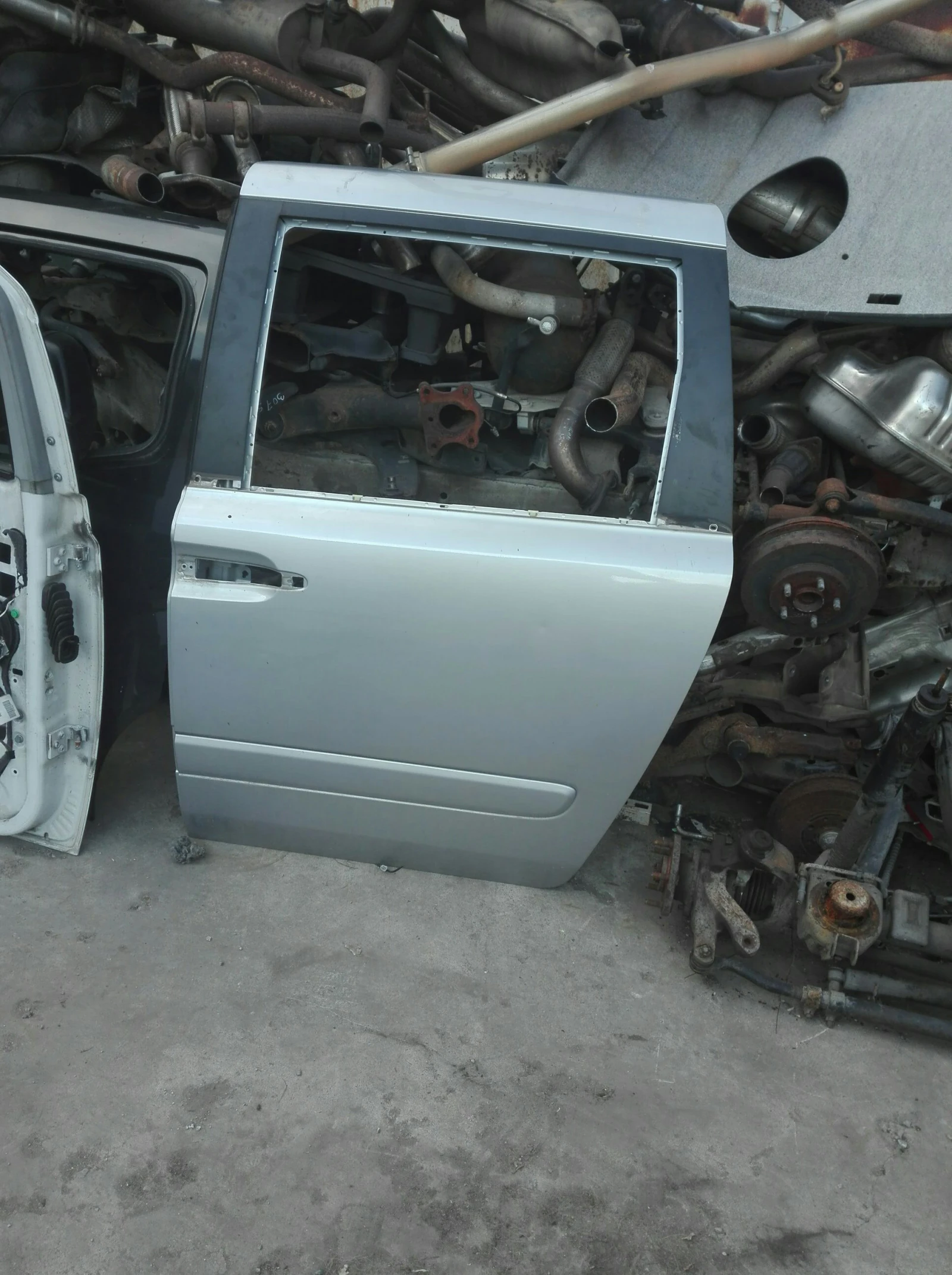 ����� ����� ���� ��� �������� 08� | Mobile.bg � ����������� 1