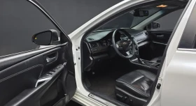 Toyota Camry 2.5 Бензин, снимка 9