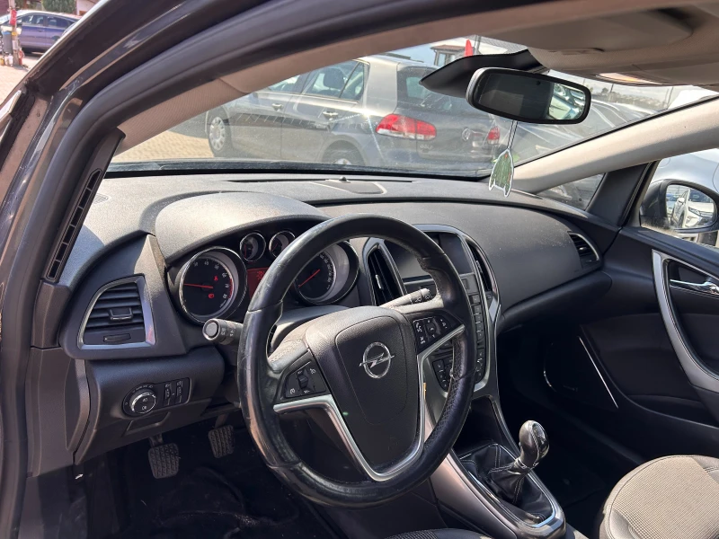 Opel Astra 1.4i NAVI/KOJA , снимка 10 - Автомобили и джипове - 47410587