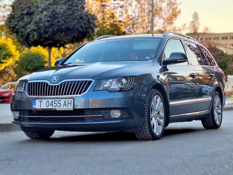 Skoda Superb Facelift, 2.0 TDI, DSG, снимка 2 - Автомобили и джипове - 47752638