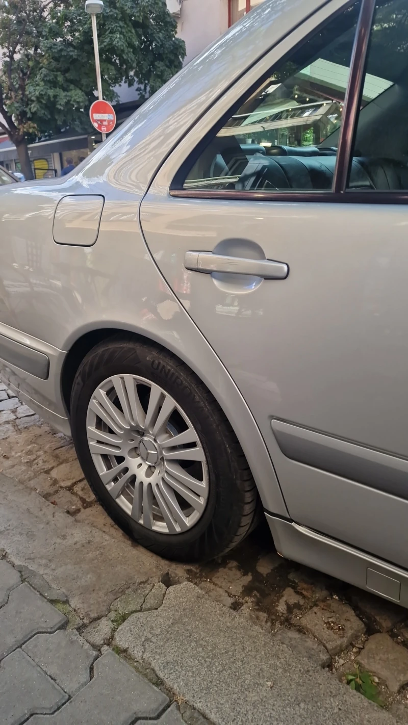 Mercedes-Benz E 270, снимка 1 - Автомобили и джипове - 48363024