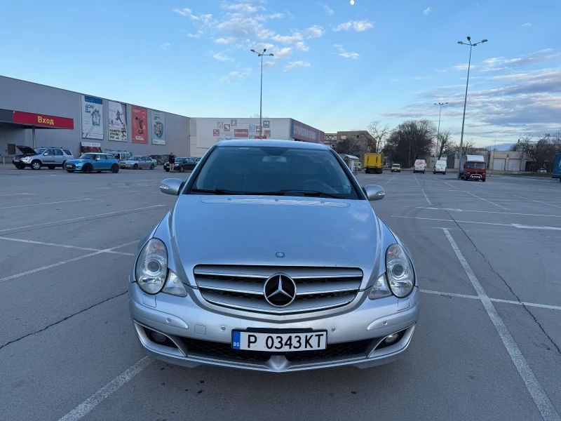 Mercedes-Benz R 320 Обслужен* Регистриран* 6места* , снимка 2 - Автомобили и джипове - 48643338