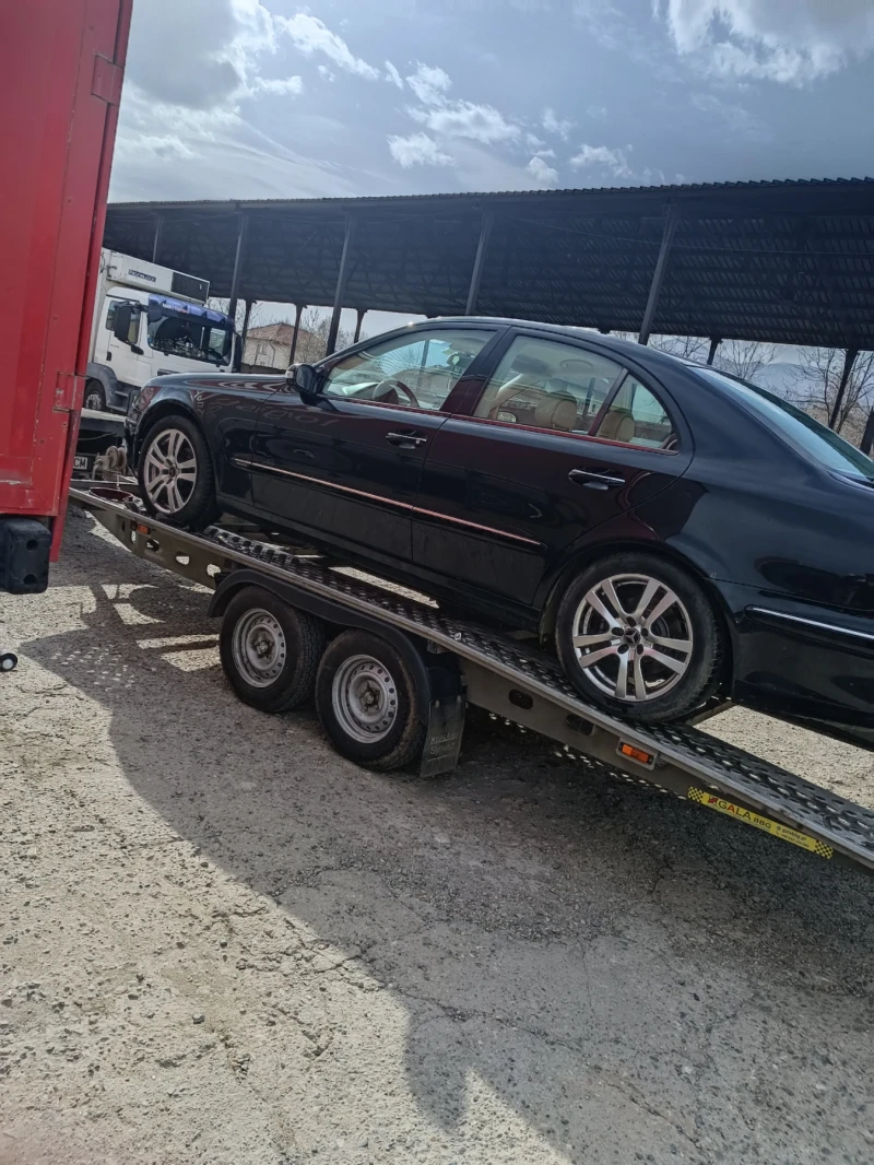 Mercedes-Benz E 240 Газ, снимка 5 - Автомобили и джипове - 49541381