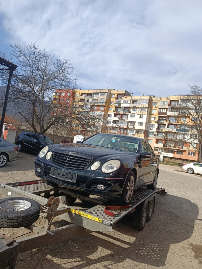 Mercedes-Benz E 240 Газ, снимка 6 - Автомобили и джипове - 49541381