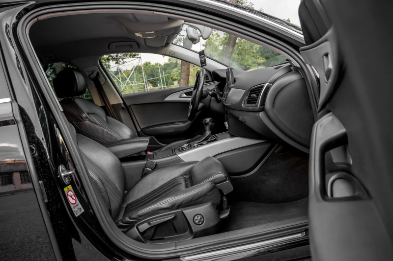Audi A6 2.0 TDI AVANT, снимка 11 - Автомобили и джипове - 52473198